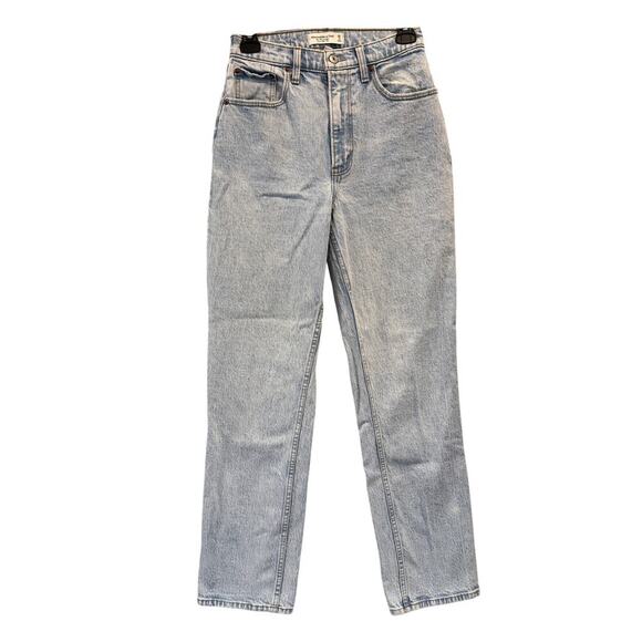 Abercrombie & Fitch Curve Love Ultra High Rise 90s Straight Jean - Picture 2 of 5